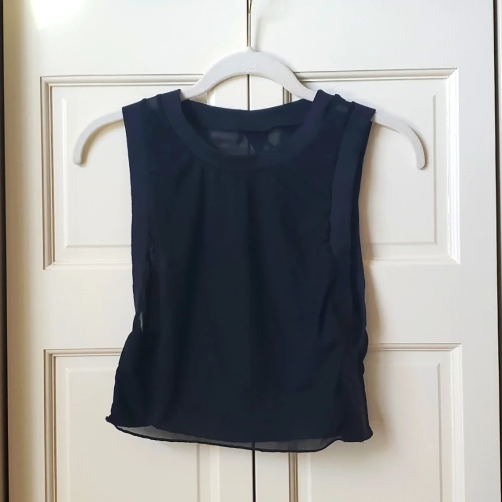 ALO, CROP TOP, Size S, NWOT!